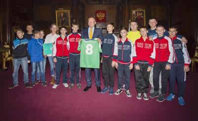 Победители футбольных соревнований «МегаФона» побывали в Лондоне